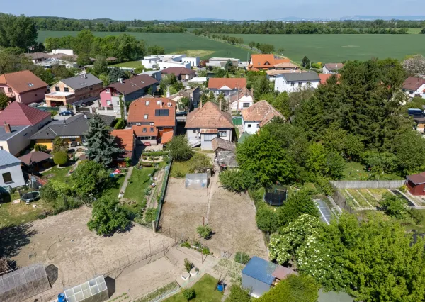 Na predaj 3-izbový tehlový dom s možnosťou nadstavby v Šamoríne