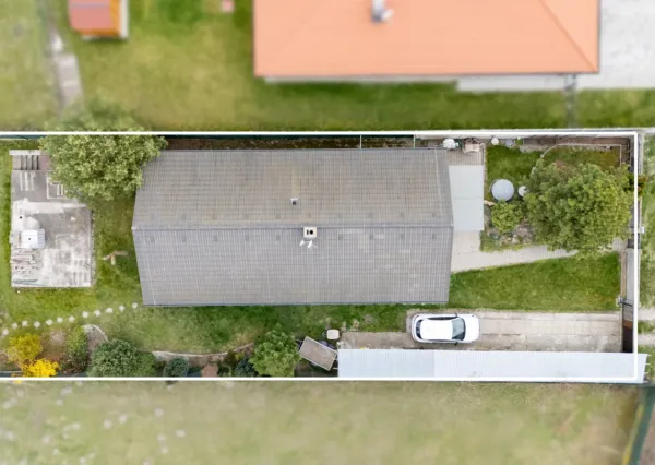 Na predaj rodinný dom s veľkorysým pozemkom v obci Kyselica
