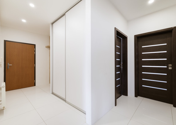 VÝRAZNE ZNÍŽENÁ CENA - Na predaj priestranný, štýlový 3-izbový byt s balkónom v Europalace – Žilina