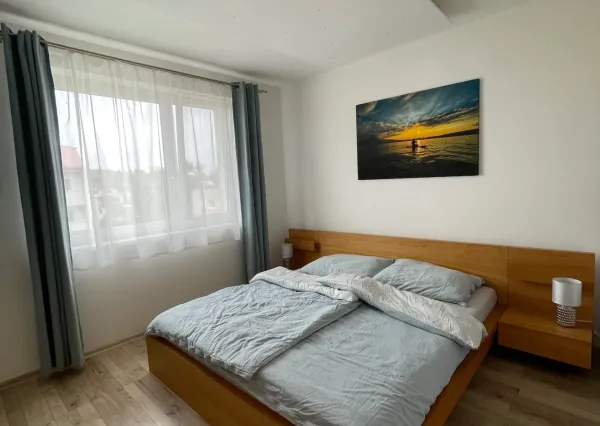 Na prenájom kompletne zariadený 2-izbový byt, Soblahov