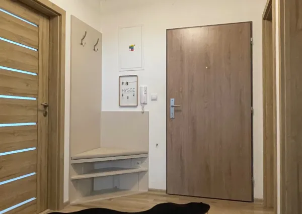 Na prenájom kompletne zariadený 2-izbový byt, Soblahov