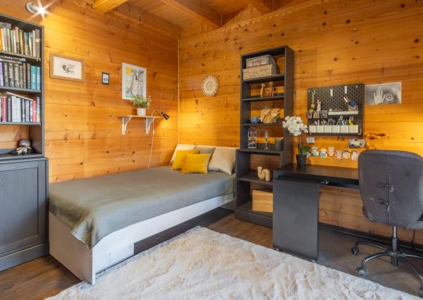 Na predaj rodinný dom s výhľadom na Vysoké Tatry a jazierkom na kúpanie