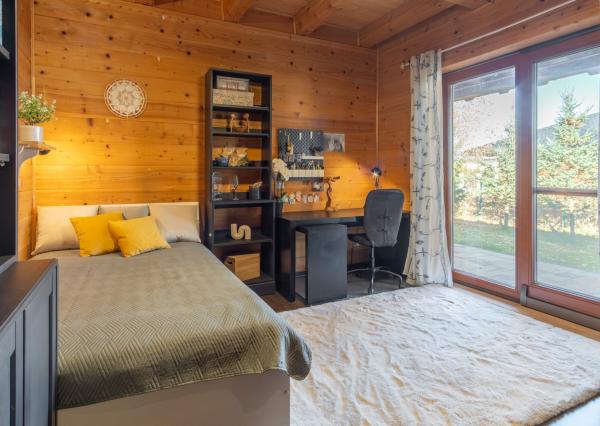 Na predaj rodinný dom s výhľadom na Vysoké Tatry a jazierkom na kúpanie