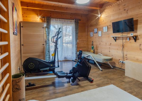 Na predaj rodinný dom s výhľadom na Vysoké Tatry a jazierkom na kúpanie