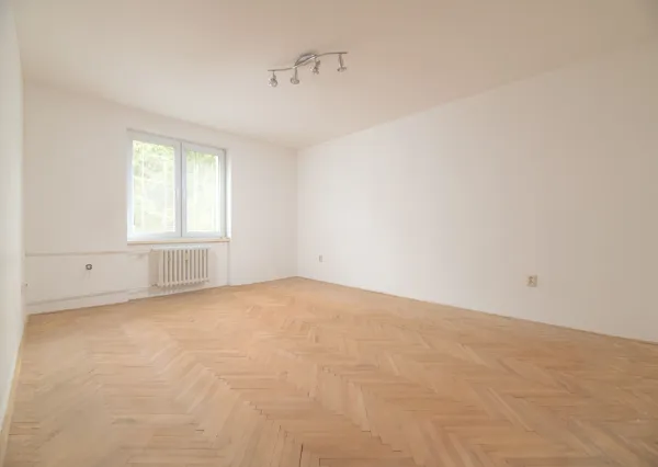 Na predaj 1-izbový byt na ul. 28. OKTÓBRA - Trenčín