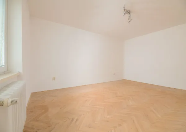 Na predaj 1-izbový byt na ul. 28. OKTÓBRA - Trenčín