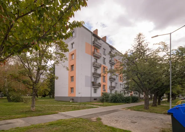 Na predaj 1-izbový byt na ul. 28. OKTÓBRA - Trenčín