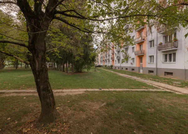 Na predaj 1-izbový byt na ul. 28. OKTÓBRA - Trenčín