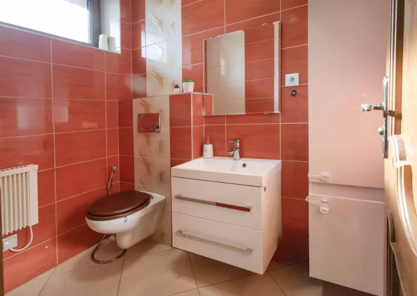 Na prenájom kompletne zariadený rodinný dom v Šamoríne