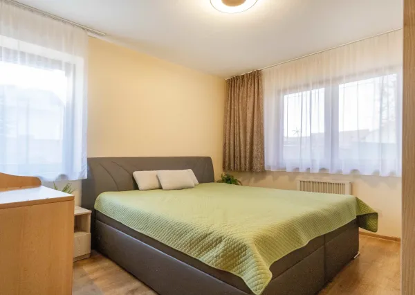 Na prenájom kompletne zariadený rodinný dom v Šamoríne