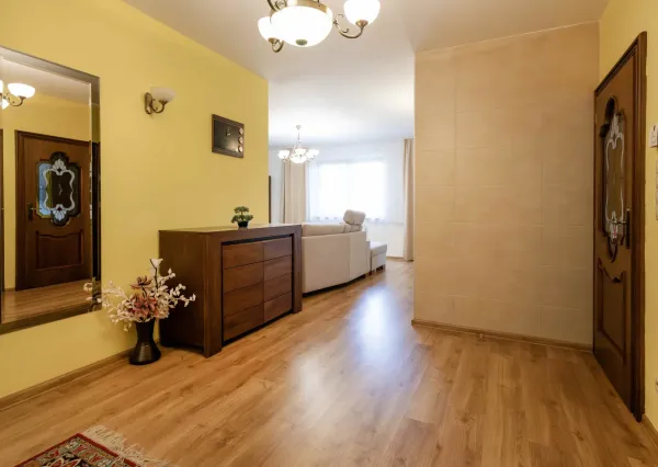Na prenájom kompletne zariadený rodinný dom v Šamoríne