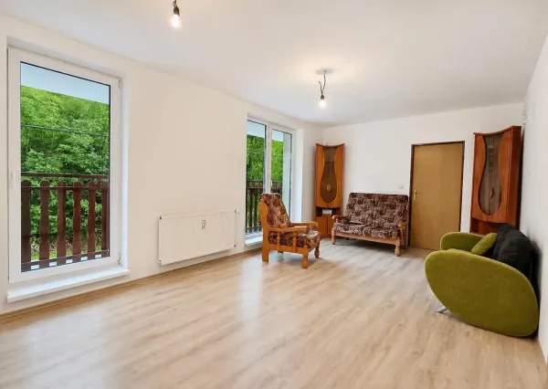Na predaj 3-izbový byt v podhorskej obci Omastiná (okres Bánovce nad Bebravou)