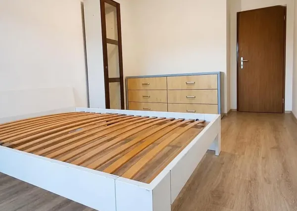 Na predaj 3-izbový byt v podhorskej obci Omastiná (okres Bánovce nad Bebravou)