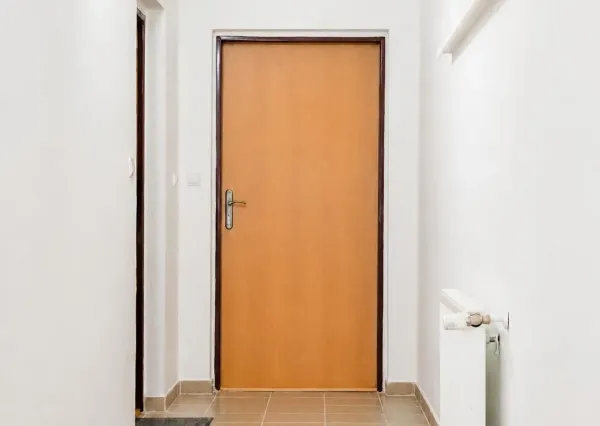 Na predaj 3-izbový byt v podhorskej obci Omastiná (okres Bánovce nad Bebravou)