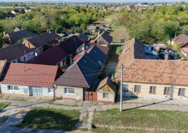 Na predaj rodinný dom v obci Šulekovo s potenciálom na prerábku