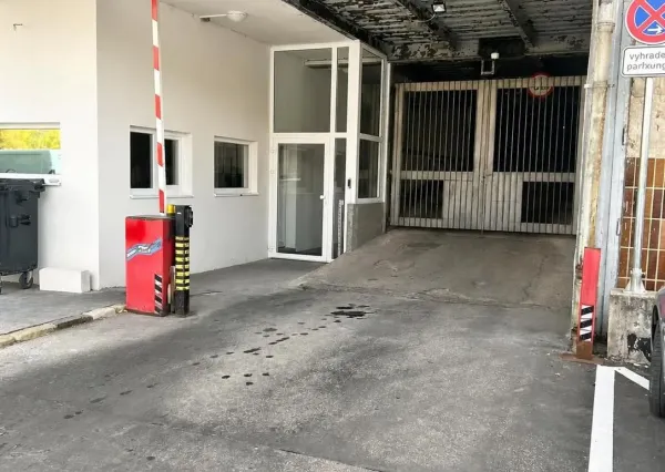 Na prenájom garáž v Žiline – Saleziánska ulica