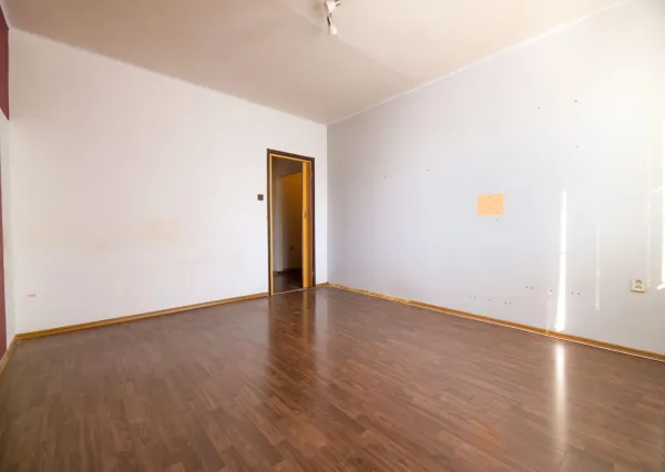Na predaj 2-izbový byt, Trenčín - Juh