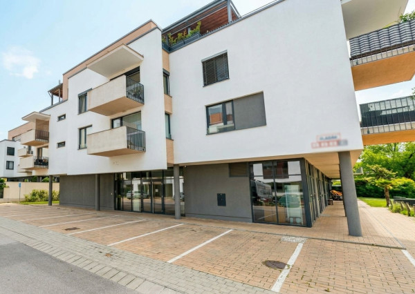 Na predaj garážové státia, Ota Holúska 4, Záhorská Bystrica