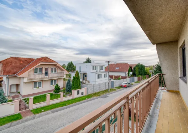Na predaj rodinný dom s potenciálom podľa vašich predstáv len 20 minút od  Bratislavy, Veľký Biel