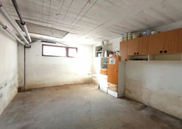 Na predaj priestranný 6-izbový rodinný dom po kompletnej rekonštrukcii v Skačanoch