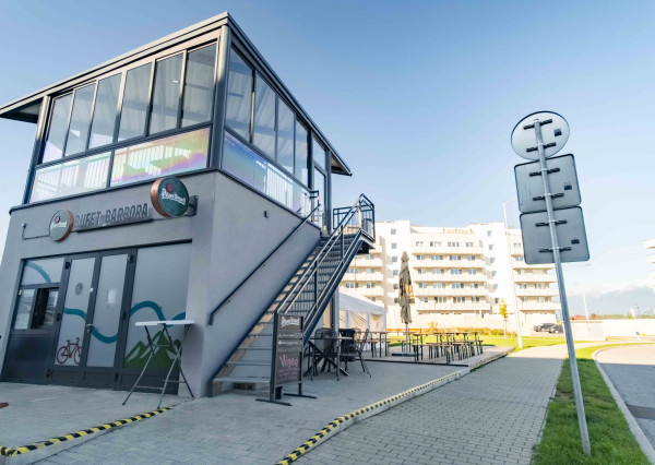 Na prenájom slnečný 2-izbový byt s balkónom a garážovým státím v Poprade – Merťuky