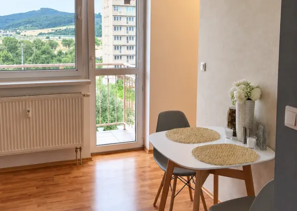 Na predaj 2-izbový byt s balkónom v Trenčíne – ul. Armádna