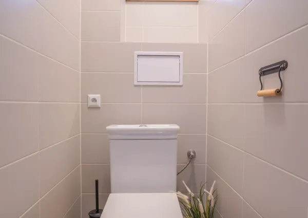 Na prenájom štýlový a priestranný 3,5 izbový byt v centre mesta/ Stylish and spacious 3.5-room apartment for rent in the Old Town