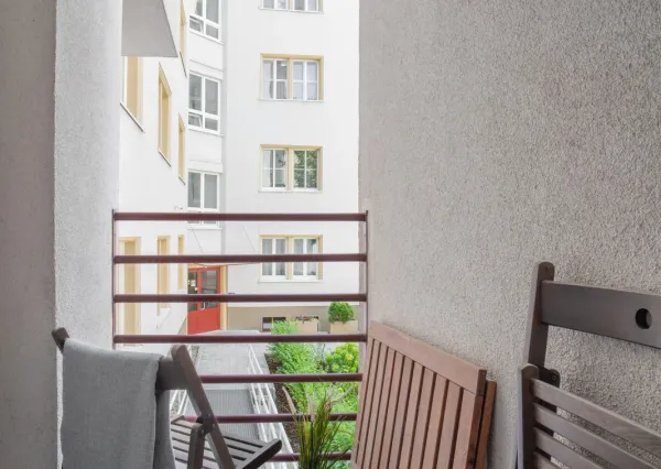 Na prenájom štýlový a priestranný 3,5 izbový byt v centre mesta/ Stylish and spacious 3.5-room apartment for rent in the Old Town