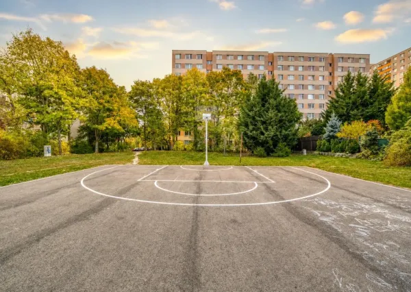 Na predaj kompletne zrekonštruovaný 3,5-izbový byt s loggiou, Gabčíkova, Karlova Ves – Bratislava