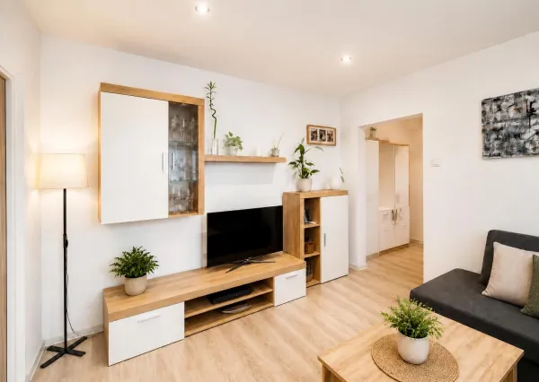 Na predaj kompletne zrekonštruovaný 3,5-izbový byt s loggiou, Gabčíkova, Karlova Ves – Bratislava