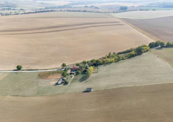 Na predaj gazdovský dom a biofarma na samote v obci Pastuchov