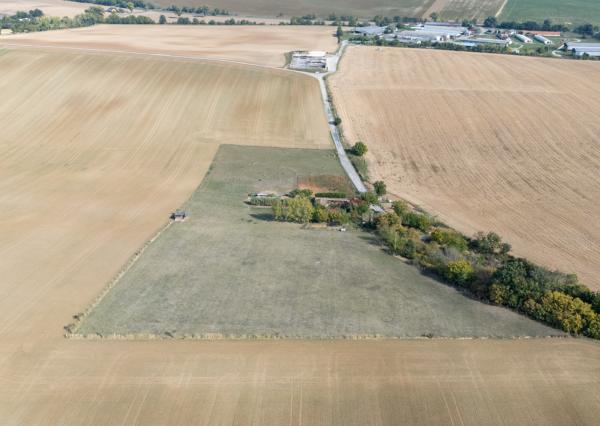 Na predaj gazdovský dom a biofarma na samote v obci Pastuchov