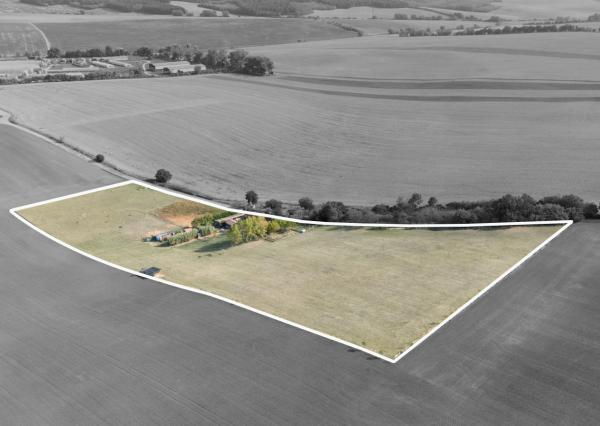 Na predaj gazdovský dom a biofarma na samote v obci Pastuchov
