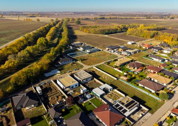 Na predaj stavebné pozemky v novej štvrti obce Čechynce