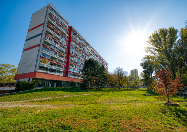 Na predaj svetlá 2-garsónka s balkónom v Bratislave – Petržalke, Osuského ulica