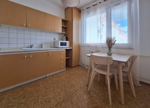 Na prenájom útulný 1-izbový byt v lokalite-Na Hájiku v Žiline