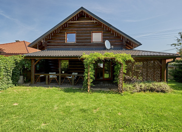 Na predaj čiastočne zariadený dom v Župčanoch