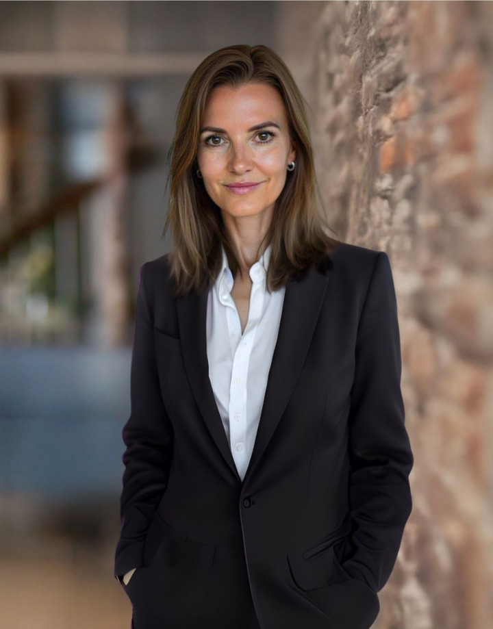 Zuzana Dmitriyev