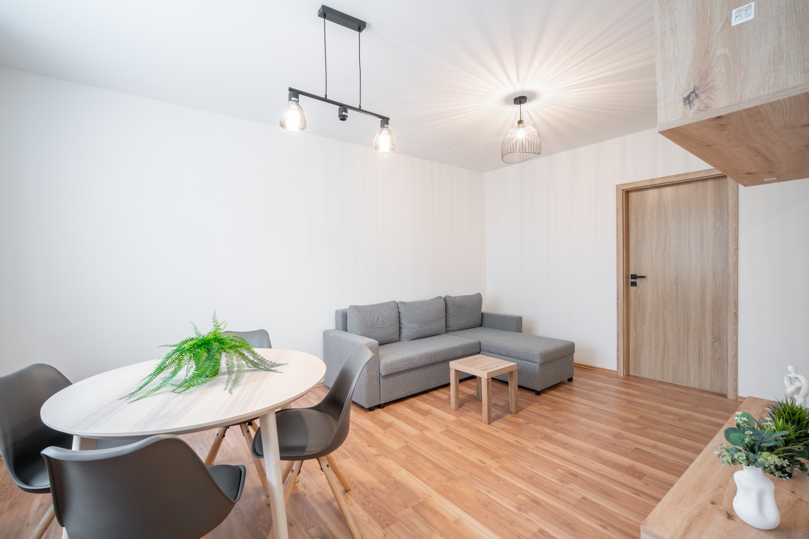 Na prenájom 3-izbový byt v Bratislave-Nové Mesto