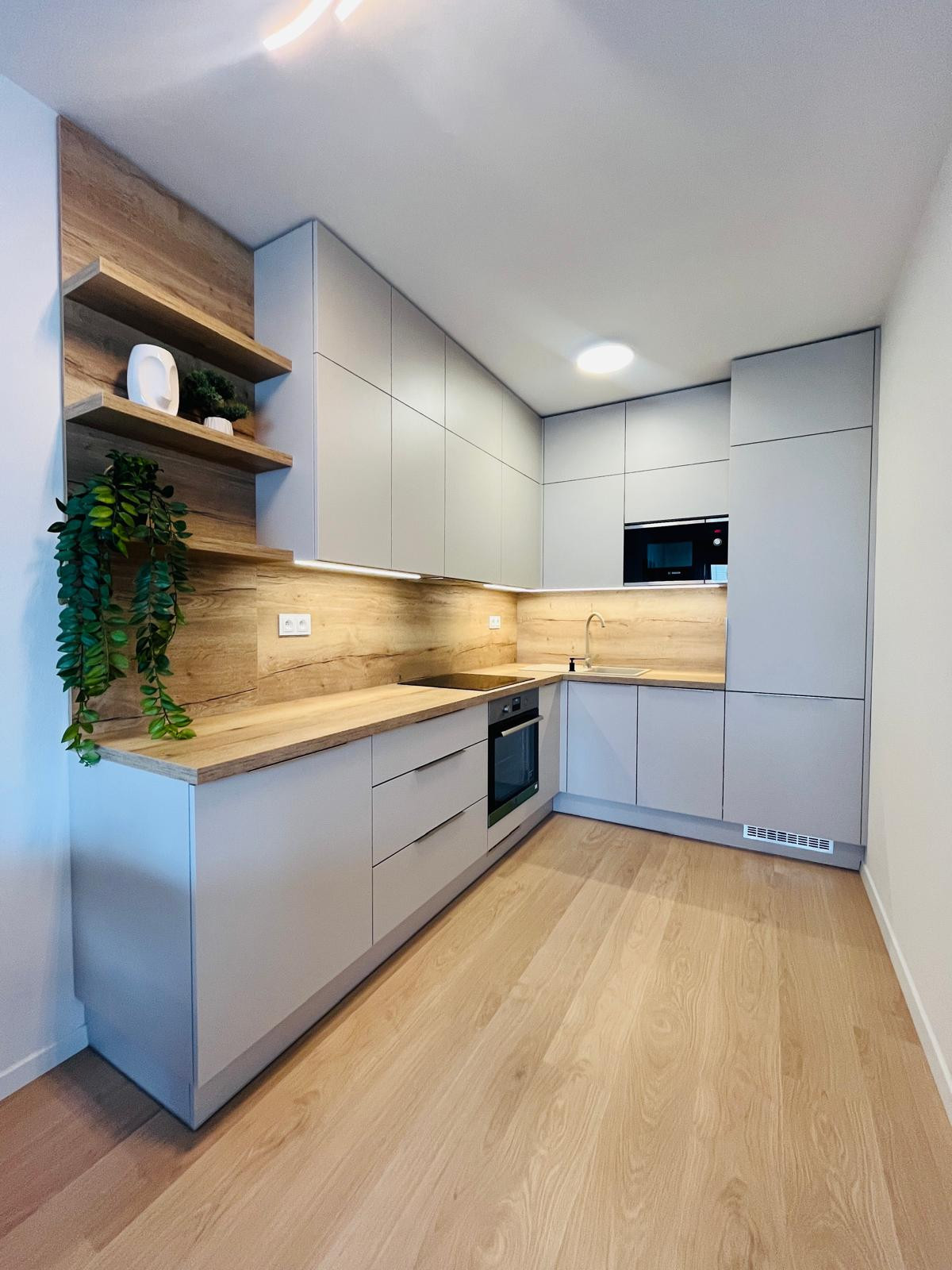 Na prenájom 2-izbový byt v atraktívnej lokalite- Halalovka