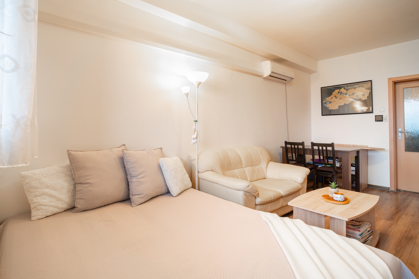 REZERVOVANÝ: Na predaj 1-izbový byt na Račianskej ulici s investičnou perspektívou