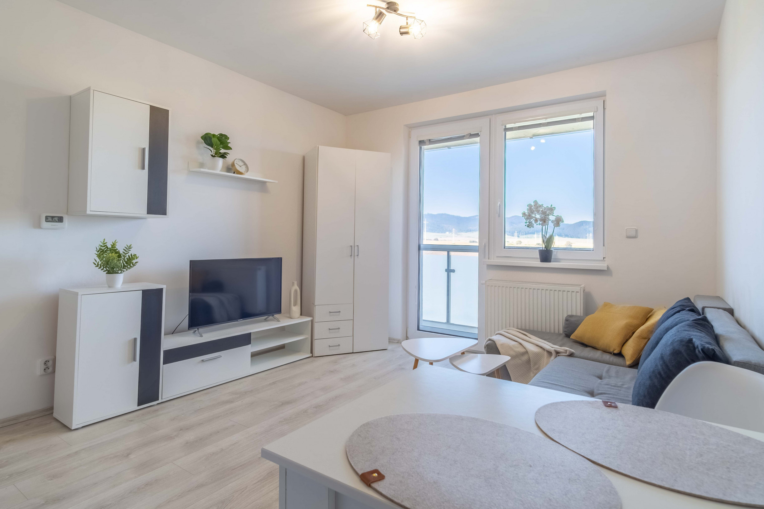 Na prenájom 1-izbový byt s parkovacím miestom v Poprade