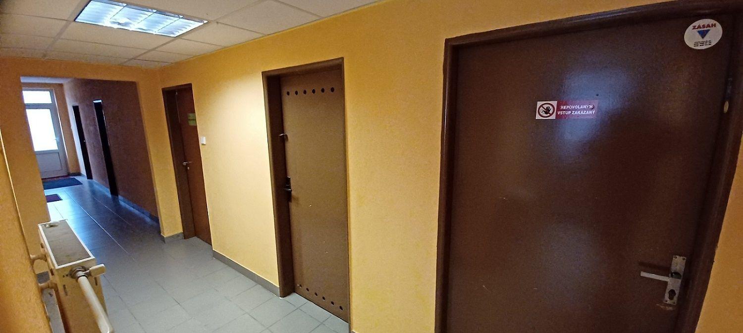 Na predaj: Kancelárske priestory Prievidza /prevádzková budova .