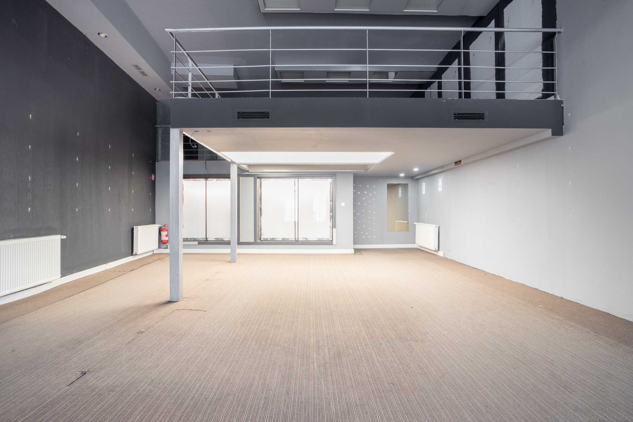 Na prenájom obchodný priestor na Zámockej v Bratislave