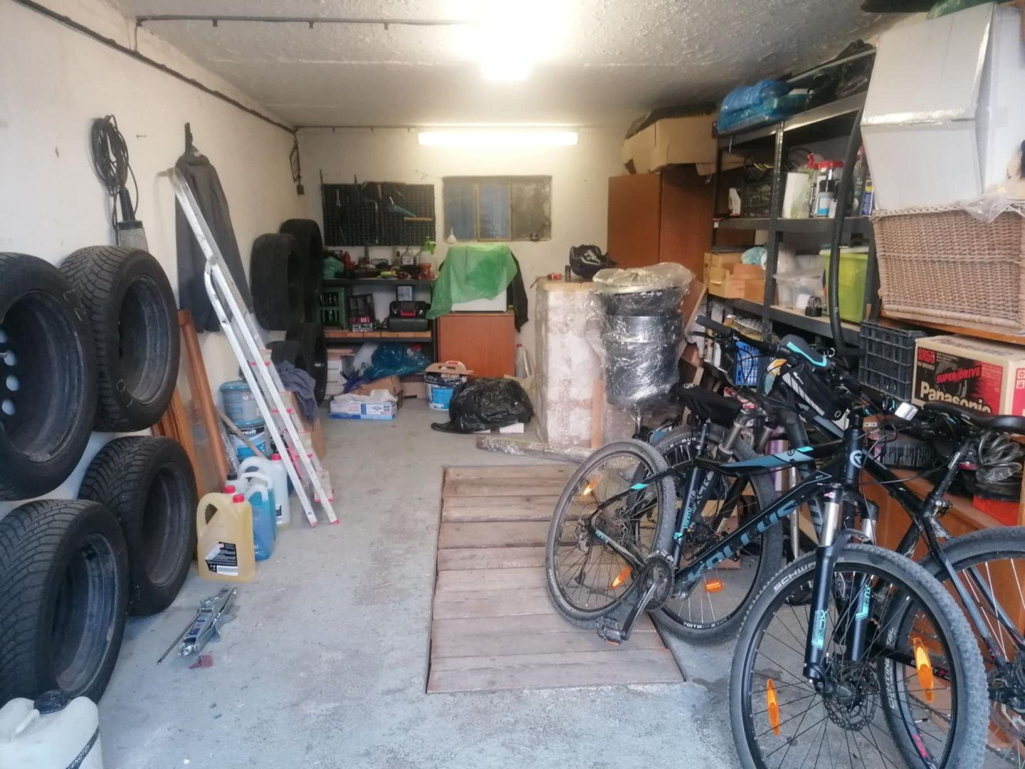 NOVÁ CENA/ Garáž Bánovce nad Bebravou