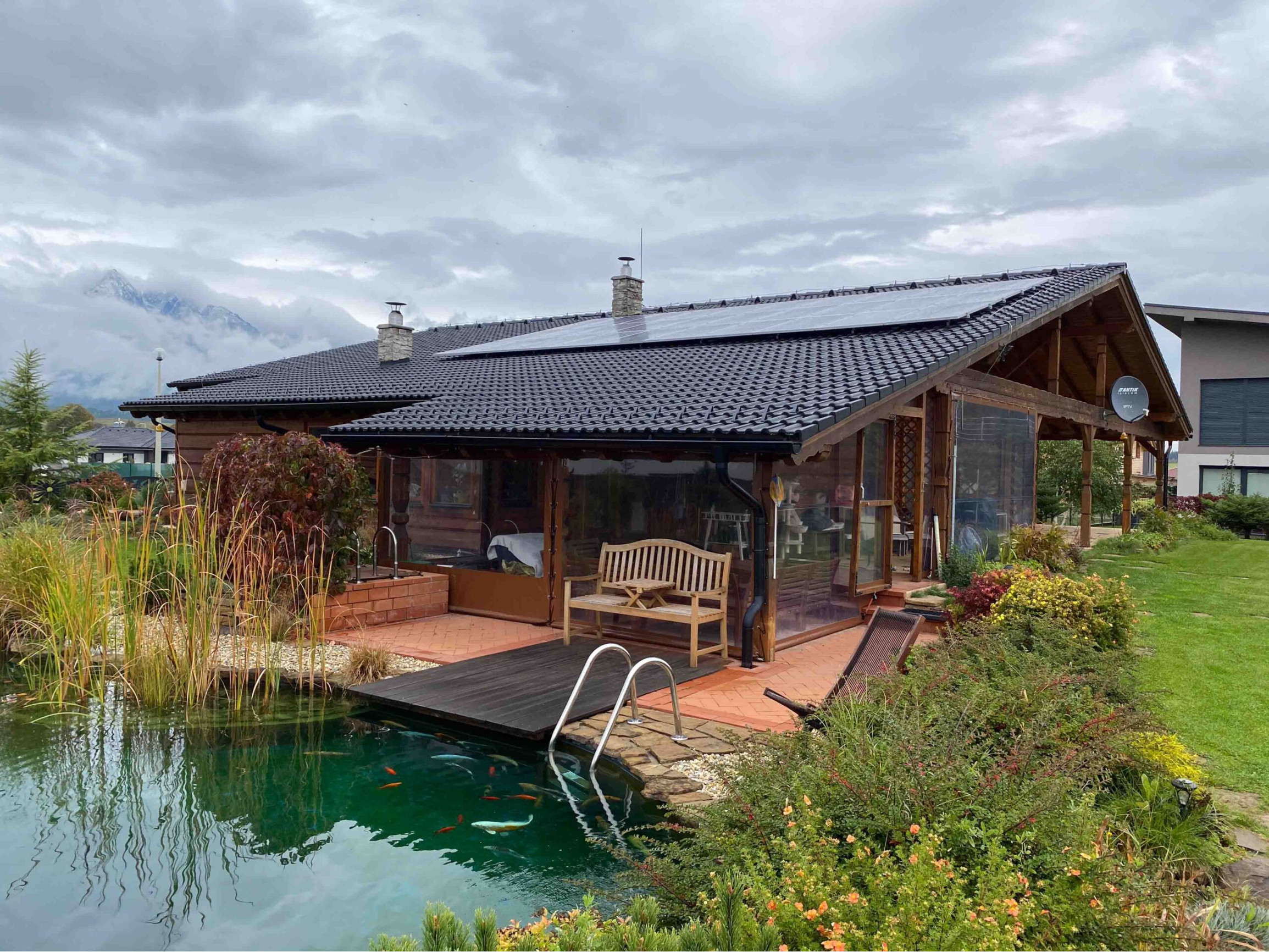 Na predaj dom snov–rodinné sídlo s jazierkom na kúpanie a panoramatickým výhľadom na Vysoké Tatry