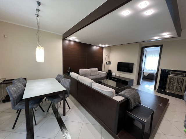 Na predaj veľkometrážny 3-izbový byt v centre mesta Trenčín