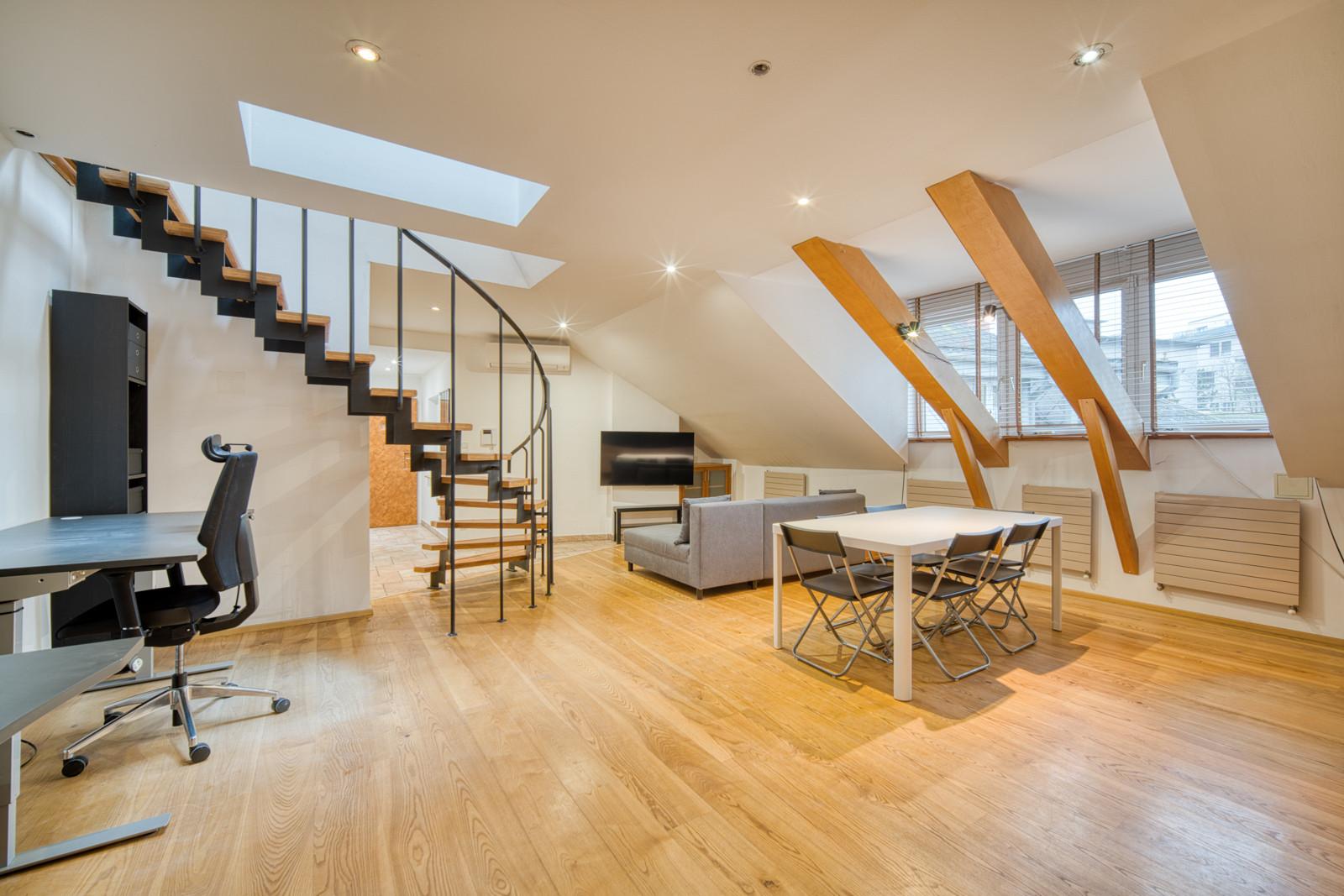 Na predaj netradičný loftový mezonet v srdci Starého Mesta