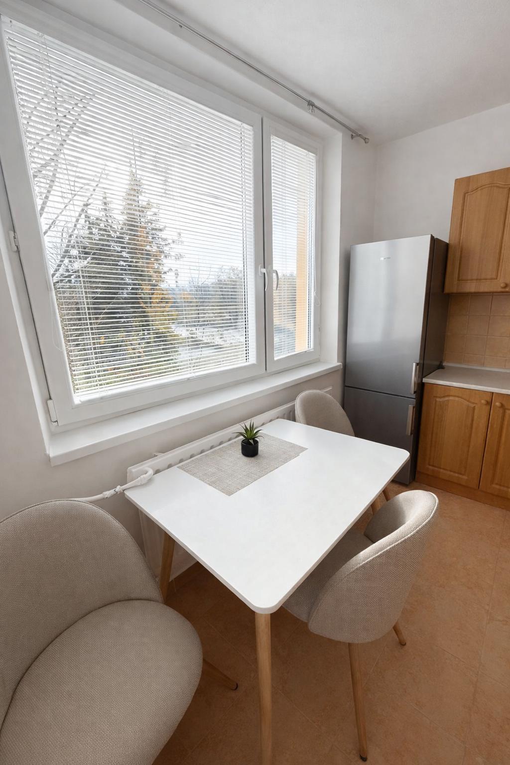 Na prenájom 1-izbový byt v Žiline-Vlčince