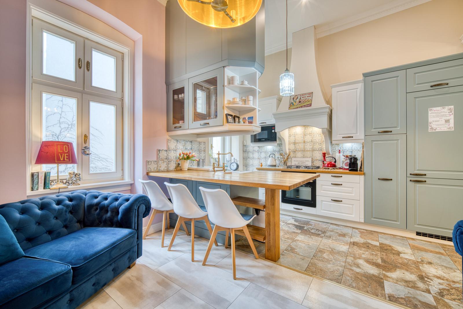 Na prenájom exkluzívny 3-izbovy byt v Starom Meste